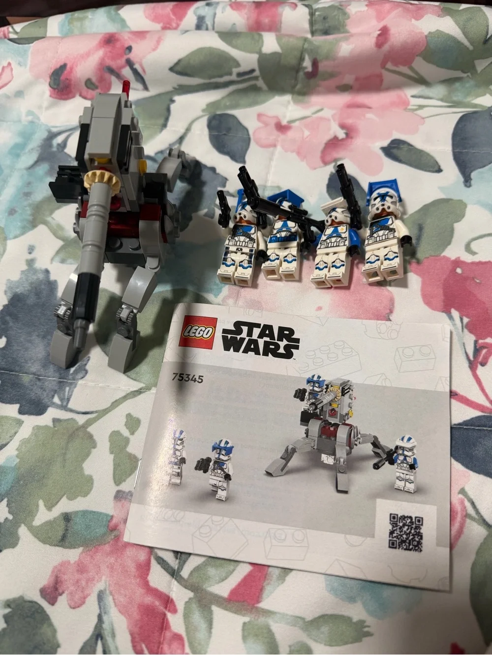 LEGO Star Wars Clone Trooper Walker Building Set - White & Blue